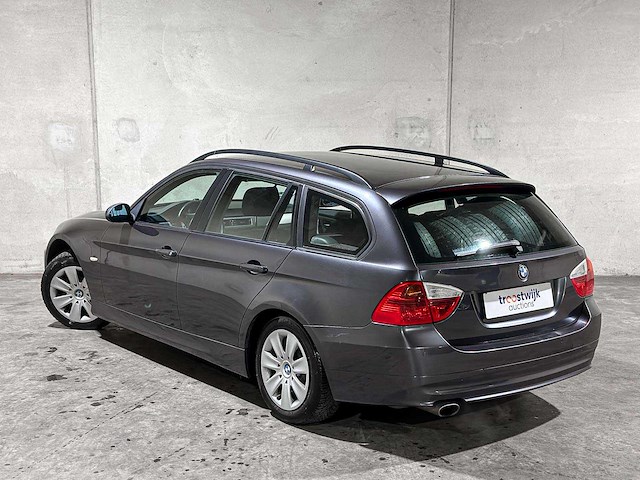 Bmw 318i touring high executive 3-serie 141pk 2008, 22-hnj-3 youngtimer - afbeelding 2 van  51