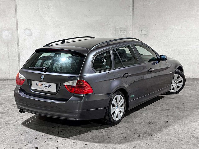 Bmw 318i touring high executive 3-serie 141pk 2008, 22-hnj-3 youngtimer - afbeelding 4 van  51