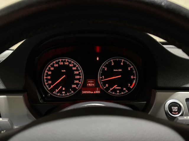 Bmw 318i touring high executive 3-serie 141pk 2008, 22-hnj-3 youngtimer - afbeelding 8 van  51