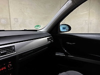 Bmw 318i touring high executive 3-serie 141pk 2008, 22-hnj-3 youngtimer - afbeelding 24 van  51
