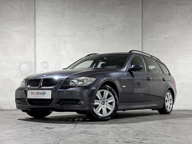 Bmw 318i touring high executive 3-serie 141pk 2008, 22-hnj-3 youngtimer - afbeelding 23 van  51