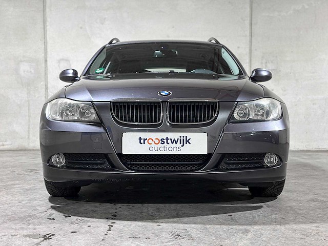 Bmw 318i touring high executive 3-serie 141pk 2008, 22-hnj-3 youngtimer - afbeelding 34 van  51
