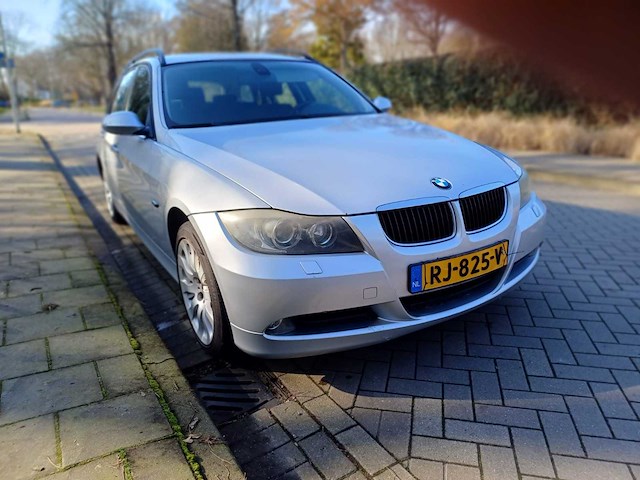 Bmw 318i touring, rj-825-v - afbeelding 2 van  20