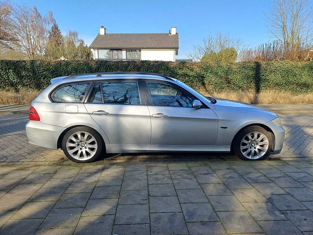Bmw 318i touring, rj-825-v - afbeelding 6 van  20