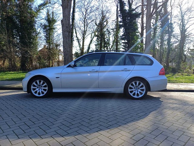 Bmw 318i touring, rj-825-v - afbeelding 7 van  20