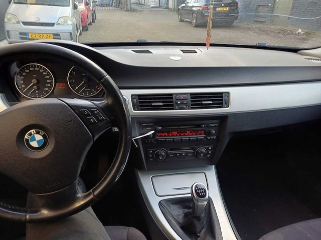 Bmw 318i touring, rj-825-v - afbeelding 11 van  20