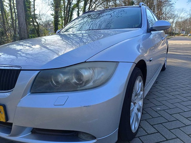 Bmw 318i touring, rj-825-v - afbeelding 16 van  20