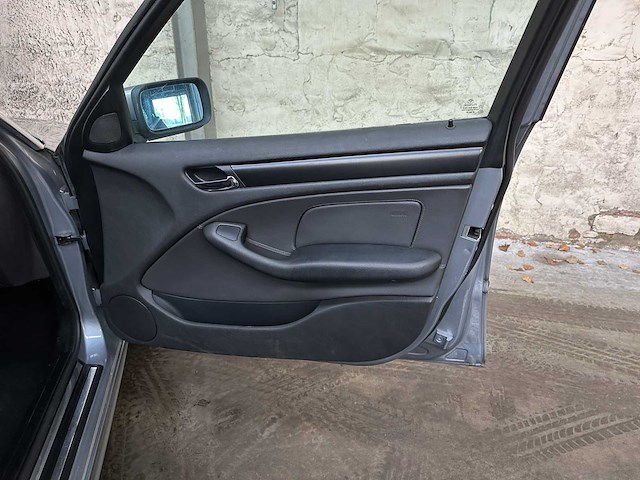 Bmw 318i touring special exec. 3-serie 141pk 2003, 65-nj-vl - afbeelding 26 van  37