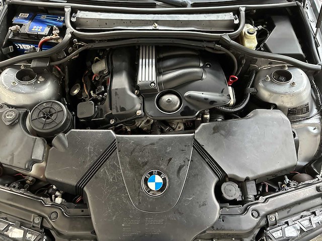 Bmw 318i touring special exec. 3-serie 141pk 2003, 65-nj-vl - afbeelding 28 van  37