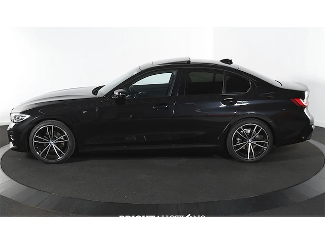 Bmw 320 i business edition 183pk 2021 (origineel-nl) 3-serie, l-634-xb - afbeelding 32 van  35
