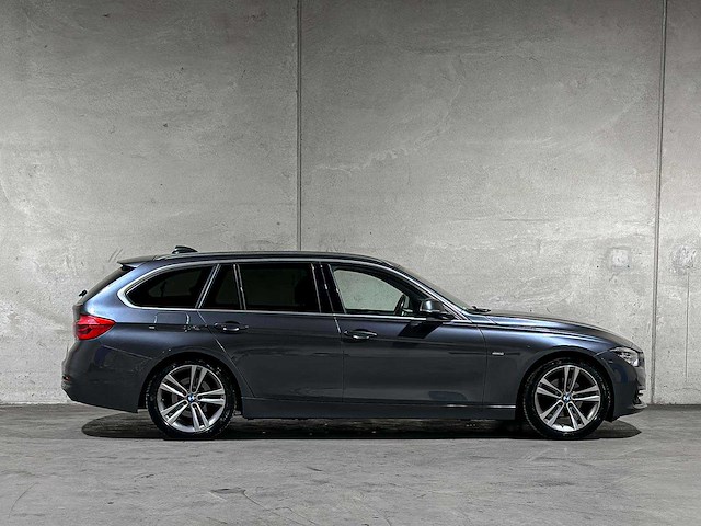Bmw 320d ede luxury 163pk 2015 (origineel-nl) 3-serie touring f31, hg-460-p - afbeelding 3 van  47