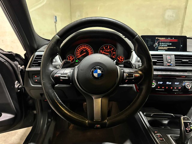 Bmw 320d ede luxury 163pk 2015 (origineel-nl) 3-serie touring f31, hg-460-p - afbeelding 15 van  47