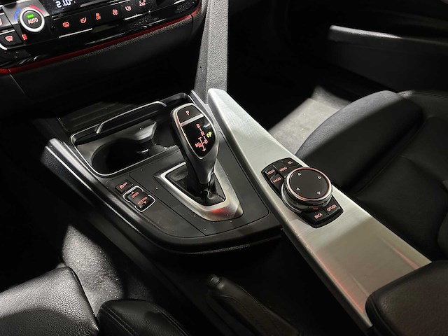 Bmw 320d ede luxury 163pk 2015 (origineel-nl) 3-serie touring f31, hg-460-p - afbeelding 24 van  47
