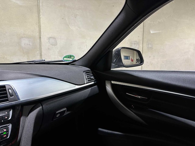 Bmw 320d ede luxury 163pk 2015 (origineel-nl) 3-serie touring f31, hg-460-p - afbeelding 28 van  47