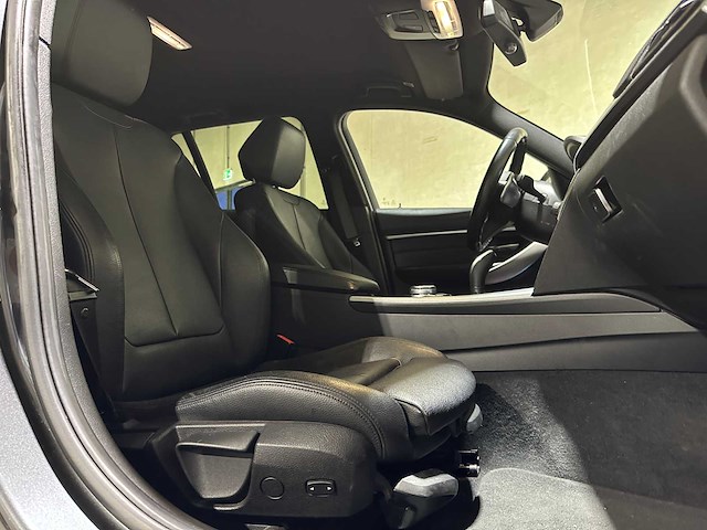 Bmw 320d ede luxury 163pk 2015 (origineel-nl) 3-serie touring f31, hg-460-p - afbeelding 39 van  47