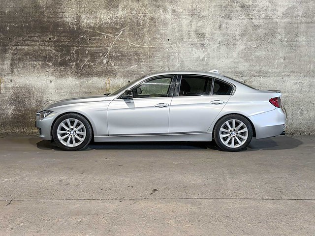 Bmw 320d efficientdynamics edition high executive 163pk 2014 (origineel-nl) 3-serie, 4-xdd-34 - afbeelding 15 van  54