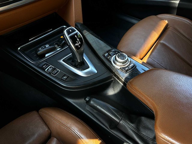 Bmw 320d efficientdynamics edition high executive 163pk 2014 (origineel-nl) 3-serie, 4-xdd-34 - afbeelding 25 van  54