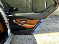 Bmw 320d efficientdynamics edition high executive 163pk 2014 (origineel-nl) 3-serie, 4-xdd-34 - afbeelding 33 van  54