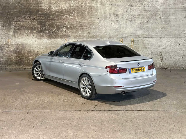 Bmw 320d efficientdynamics edition high executive 163pk 2014 (origineel-nl) 3-serie, 4-xdd-34 - afbeelding 41 van  55
