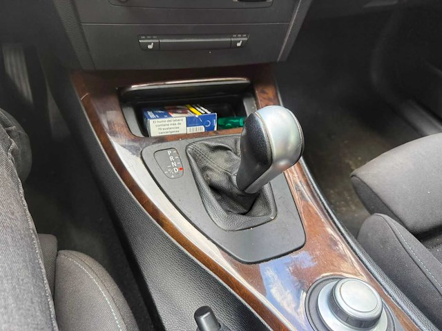 Bmw 320d touring dynamic executive automaat, 21-sjj-2 - afbeelding 11 van  11