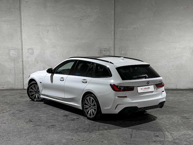 Bmw 320e touring business edition plus m-sport 204pk 2022 (origineel-nl + 1e eigenaar) 3-serie, p-991-jh - afbeelding 7 van  46