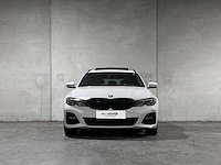 Bmw 320e touring business edition plus m-sport 204pk 2022 (origineel-nl + 1e eigenaar) 3-serie, p-991-jh - afbeelding 33 van  46