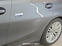 Bmw 320i 3-serie executive edition 184pk 2019 (origineel-nl) 3-serie, xt-203-t - afbeelding 26 van  39