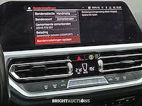 Bmw 320i 3-serie executive edition 184pk 2019 (origineel-nl) 3-serie, xt-203-t - afbeelding 30 van  39