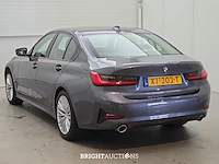 Bmw 320i 3-serie executive edition 184pk 2019 (origineel-nl) 3-serie, xt-203-t - afbeelding 23 van  39