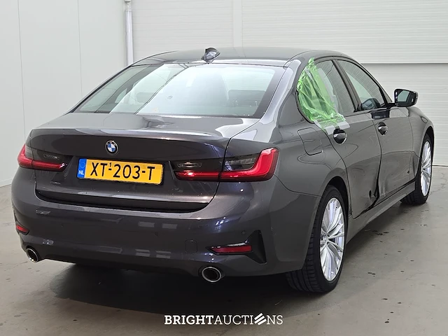 Bmw 320i 3-serie executive edition 184pk 2019 (origineel-nl) 3-serie, xt-203-t - afbeelding 34 van  39