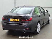 Bmw 320i 3-serie executive edition 184pk 2019 (origineel-nl) 3-serie, xt-203-t - afbeelding 34 van  39