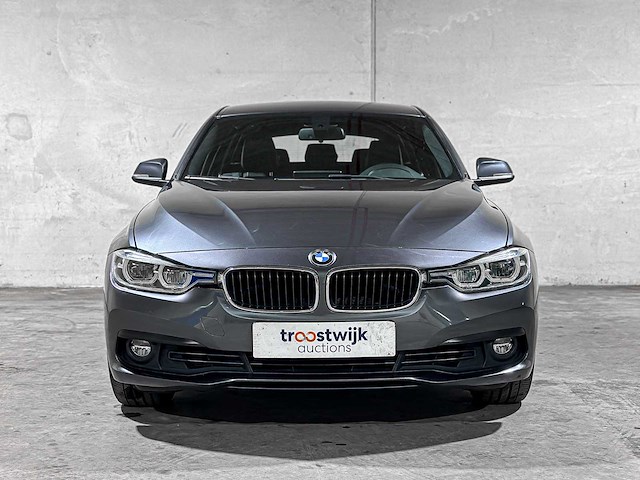 Bmw 320i automaat centennial high executive 184pk 2016 3-serie touring, jr-371-d - afbeelding 39 van  43