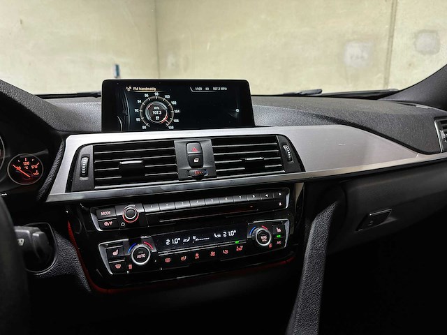 Bmw 320i automaat centennial high executive 184pk 2016 3-serie touring, jr-371-d - afbeelding 21 van  43