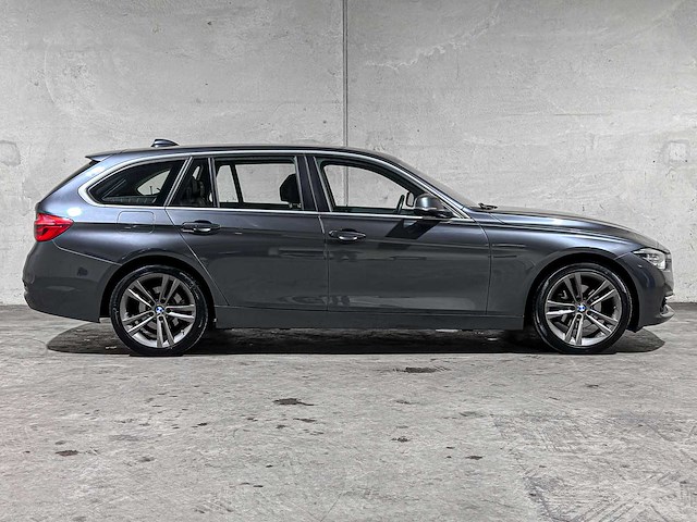 Bmw 320i automaat centennial high executive 184pk 2016 3-serie touring, jr-371-d - afbeelding 43 van  43