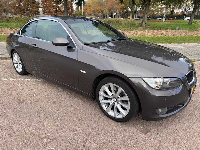 Bmw 320i cabrio high executive automaat, zn-110-j - afbeelding 10 van  16