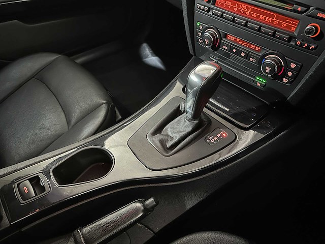 Bmw 320i cabriolet 170pk 2009 3-serie e93, xk-462-d - afbeelding 18 van  38