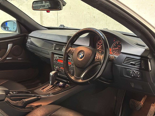 Bmw 320i cabriolet 170pk 2009 3-serie e93, xk-462-d - afbeelding 8 van  38