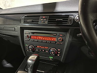 Bmw 320i cabriolet 170pk 2009 3-serie e93, xk-462-d - afbeelding 19 van  38