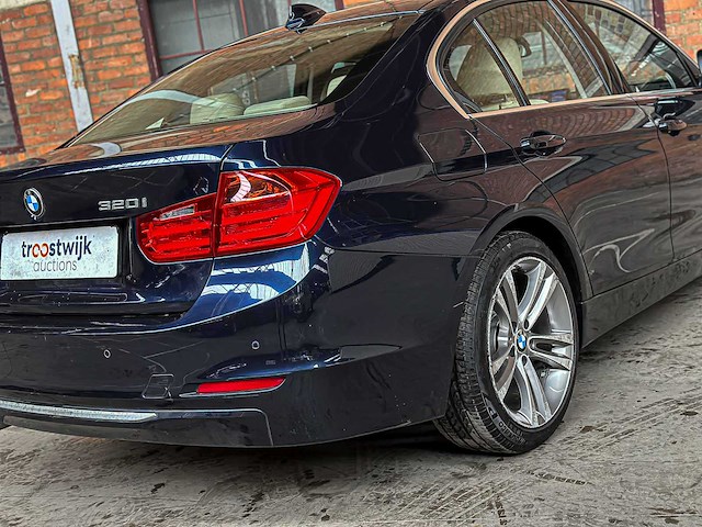 Bmw 320i efficientdynamics edition upgrade edition 170pk 2013 (origineel-nl) 3-serie, 1-sll-03 - afbeelding 3 van  26