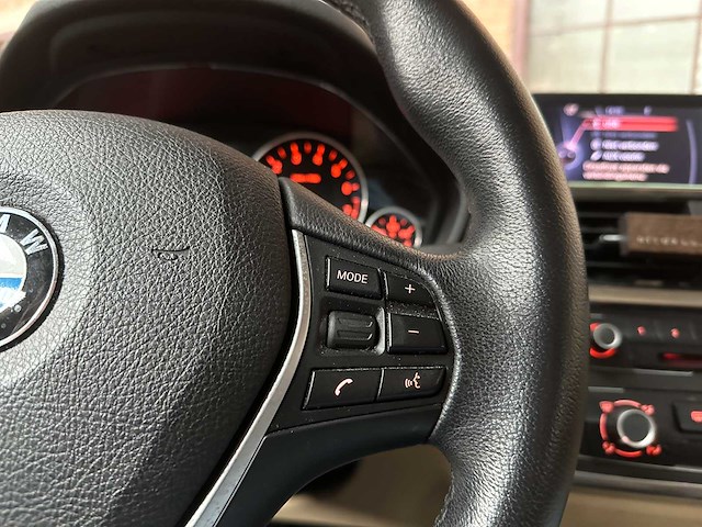 Bmw 320i efficientdynamics edition upgrade edition 170pk 2013 (origineel-nl) 3-serie, 1-sll-03 - afbeelding 12 van  26