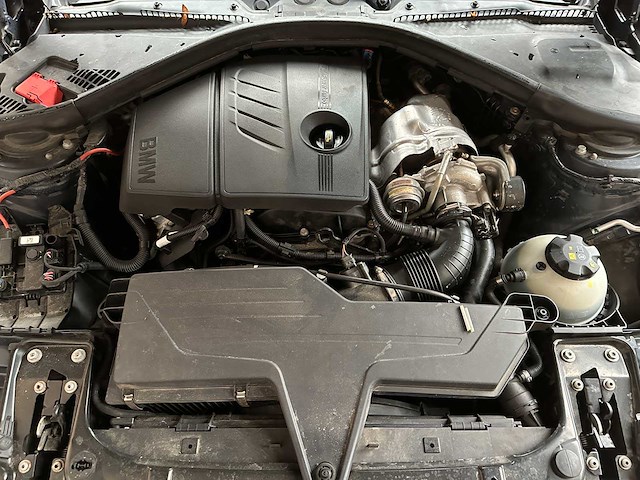 Bmw 320i efficientdynamics edition upgrade edition 170pk 2013 (origineel-nl) 3-serie, 1-sll-03 - afbeelding 19 van  26