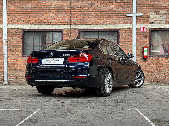 Bmw 320i efficientdynamics edition upgrade edition 170pk 2013 (origineel-nl) 3-serie, 1-sll-03 - afbeelding 2 van  40