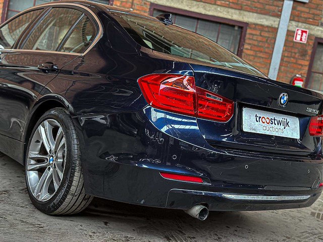 Bmw 320i efficientdynamics edition upgrade edition 170pk 2013 (origineel-nl) 3-serie, 1-sll-03 - afbeelding 9 van  40