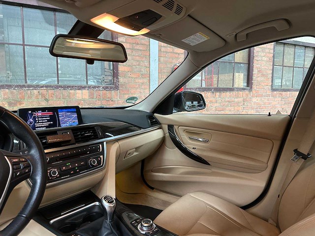 Bmw 320i efficientdynamics edition upgrade edition 170pk 2013 (origineel-nl) 3-serie, 1-sll-03 - afbeelding 14 van  41