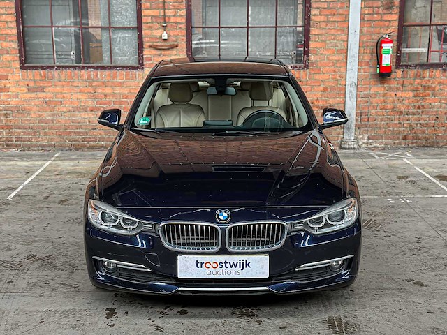 Bmw 320i efficientdynamics edition upgrade edition 170pk 2013 (origineel-nl) 3-serie, 1-sll-03 - afbeelding 38 van  41