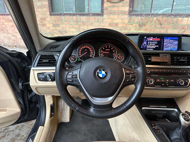 Bmw 320i efficientdynamics edition upgrade edition 170pk 2013 (origineel-nl) 3-serie, 1-sll-03 - afbeelding 20 van  41