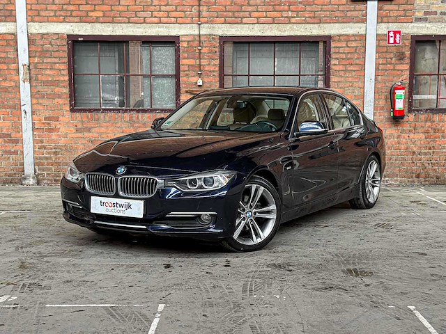 Bmw 320i efficientdynamics edition upgrade edition 170pk 2013 (origineel-nl) 3-serie, 1-sll-03 - afbeelding 2 van  41
