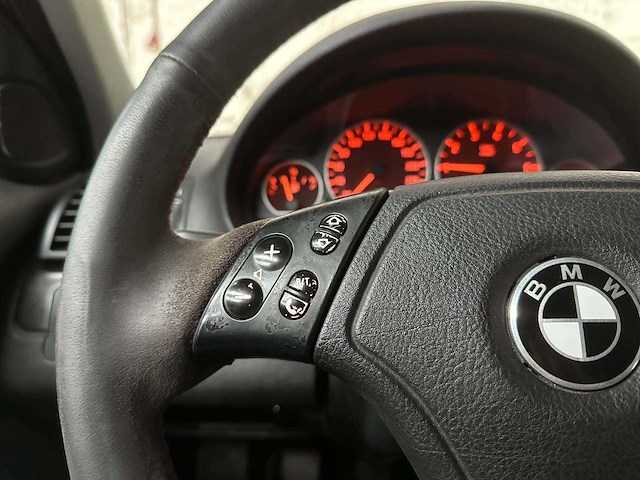 Bmw 320i executive 6-cilinder 150pk 1998, xj-ds-29 - afbeelding 16 van  48