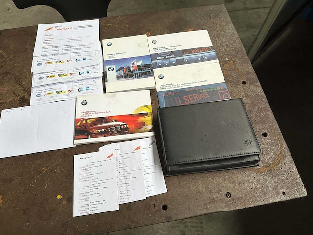 Bmw 320i executive 6-cilinder 150pk 1998, xj-ds-29 - afbeelding 39 van  48