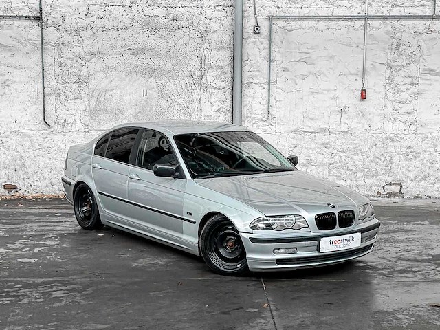 Bmw 320i executive 6-cilinder 150pk 1998, xj-ds-29 - afbeelding 46 van  48